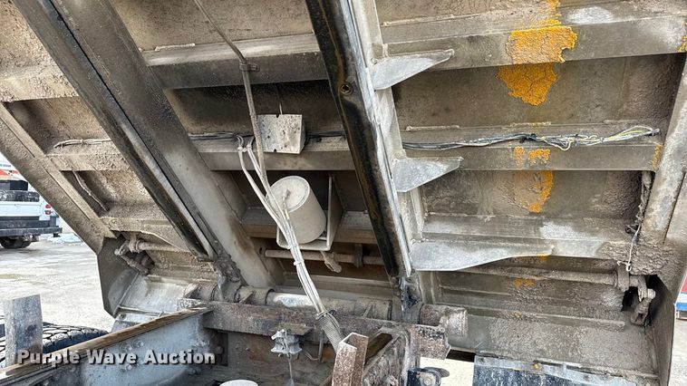 image for item ND9458 2015 Mack GU713 dump truck