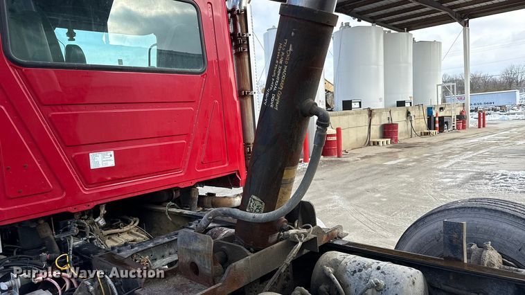 image for item ND9458 2015 Mack GU713 dump truck