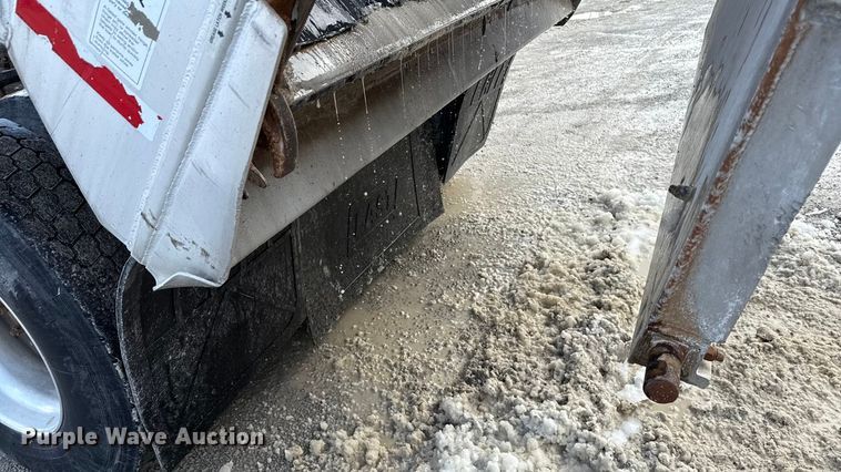 image for item ND9458 2015 Mack GU713 dump truck