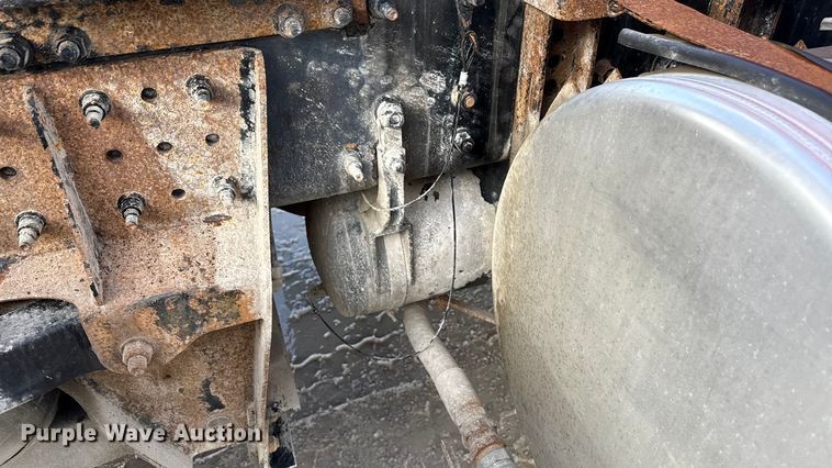 image for item ND9458 2015 Mack GU713 dump truck