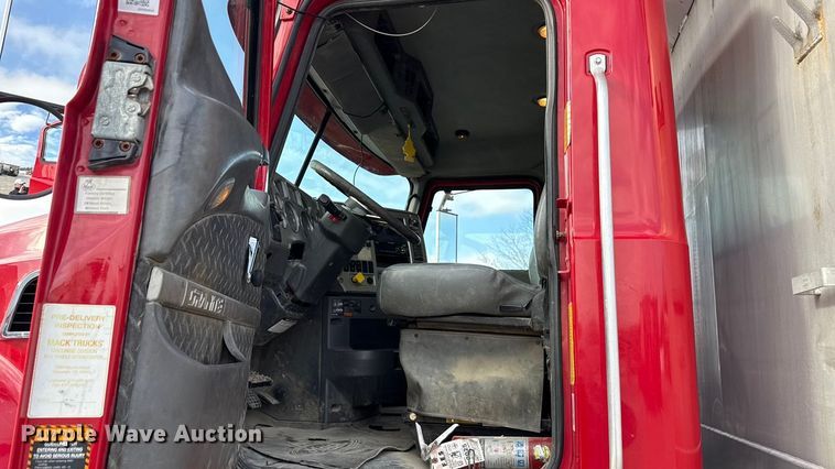 image for item ND9458 2015 Mack GU713 dump truck