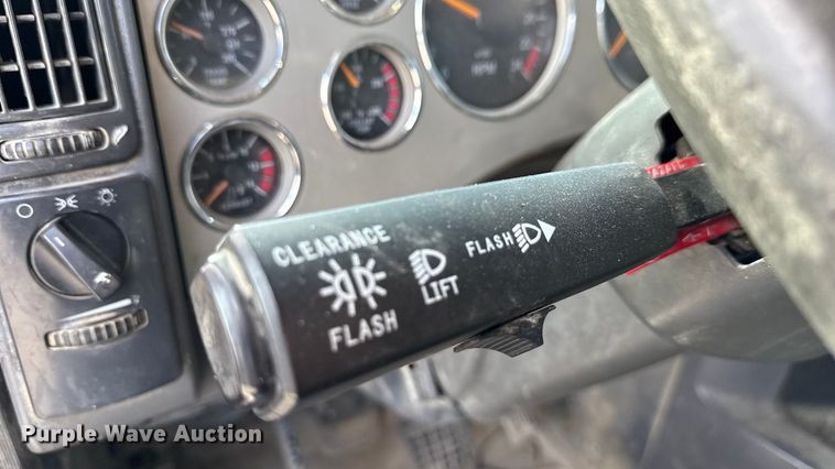 image for item ND9458 2015 Mack GU713 dump truck