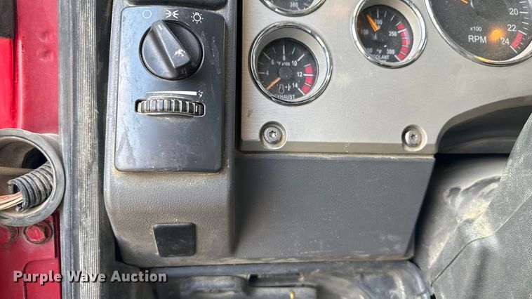 image for item ND9458 2015 Mack GU713 dump truck