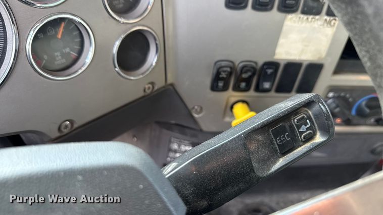 image for item ND9458 2015 Mack GU713 dump truck