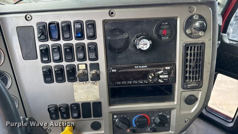 image for item ND9458 2015 Mack GU713 dump truck