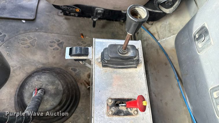 image for item ND9458 2015 Mack GU713 dump truck