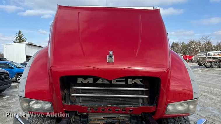 image for item ND9458 2015 Mack GU713 dump truck
