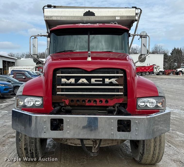 image for item ND9459 2015 Mack GU713 dump truck