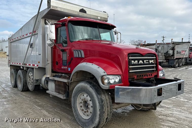image for item ND9459 2015 Mack GU713 dump truck
