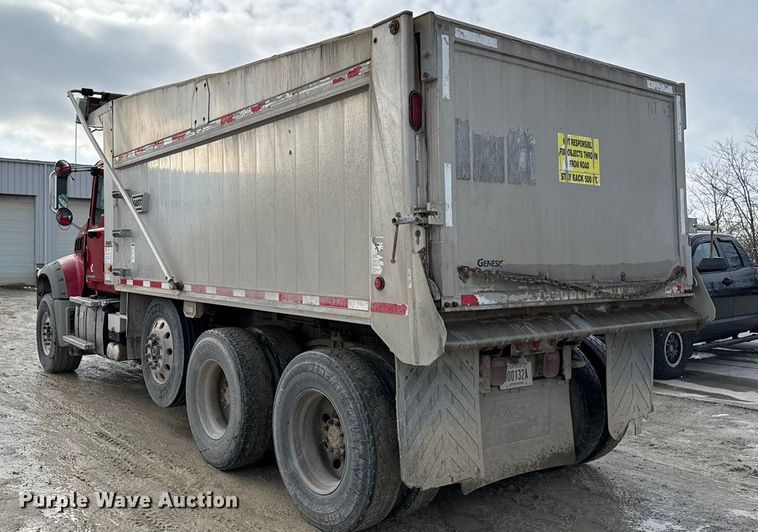 image for item ND9459 2015 Mack GU713 dump truck