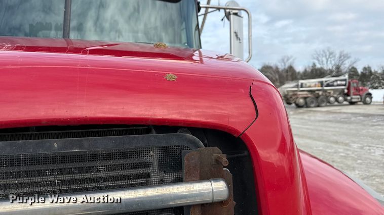 image for item ND9459 2015 Mack GU713 dump truck