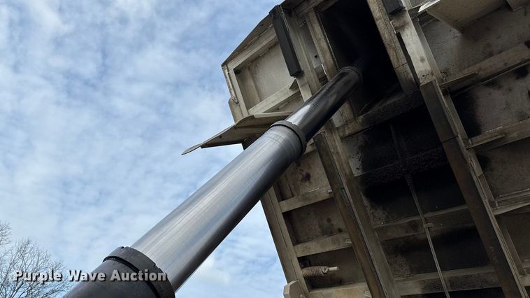 image for item ND9459 2015 Mack GU713 dump truck