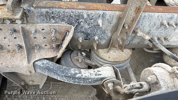 image for item ND9459 2015 Mack GU713 dump truck