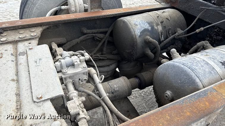 image for item ND9459 2015 Mack GU713 dump truck