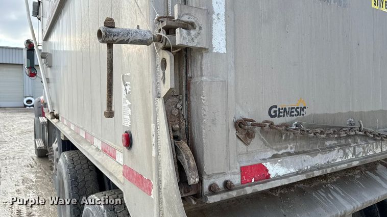 image for item ND9459 2015 Mack GU713 dump truck