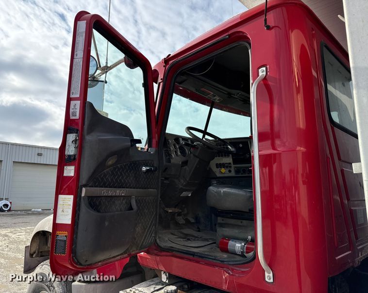 image for item ND9459 2015 Mack GU713 dump truck