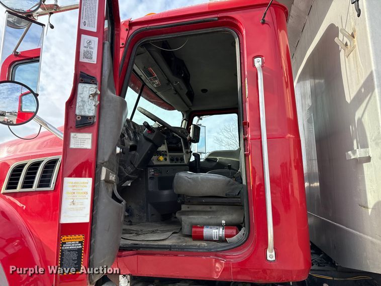 image for item ND9459 2015 Mack GU713 dump truck