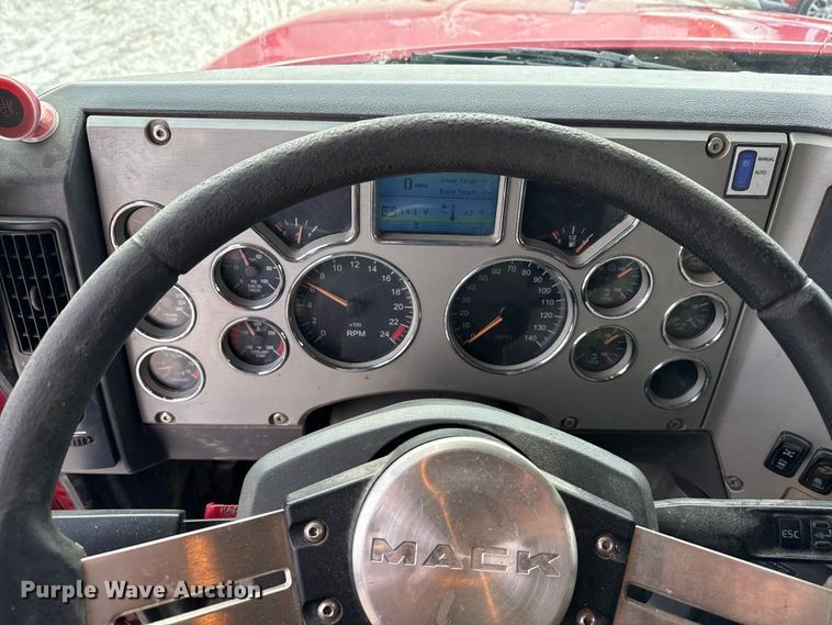 image for item ND9459 2015 Mack GU713 dump truck