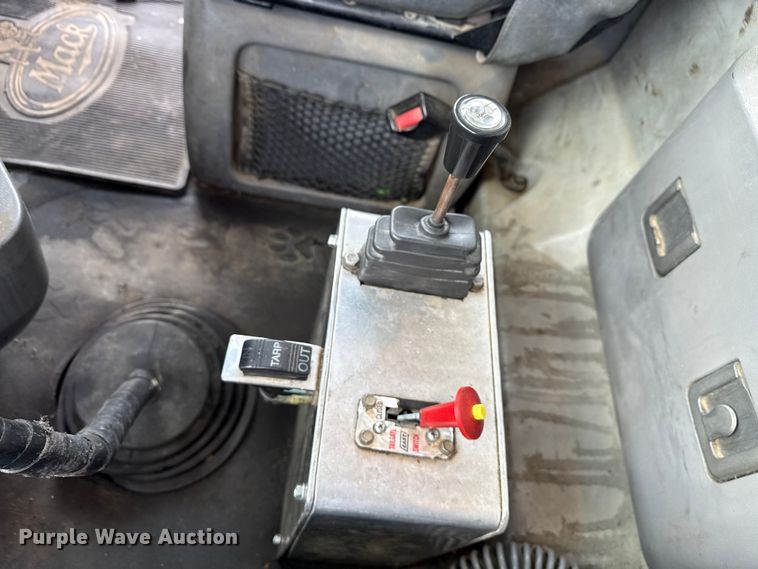 image for item ND9459 2015 Mack GU713 dump truck