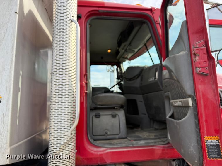 image for item ND9459 2015 Mack GU713 dump truck