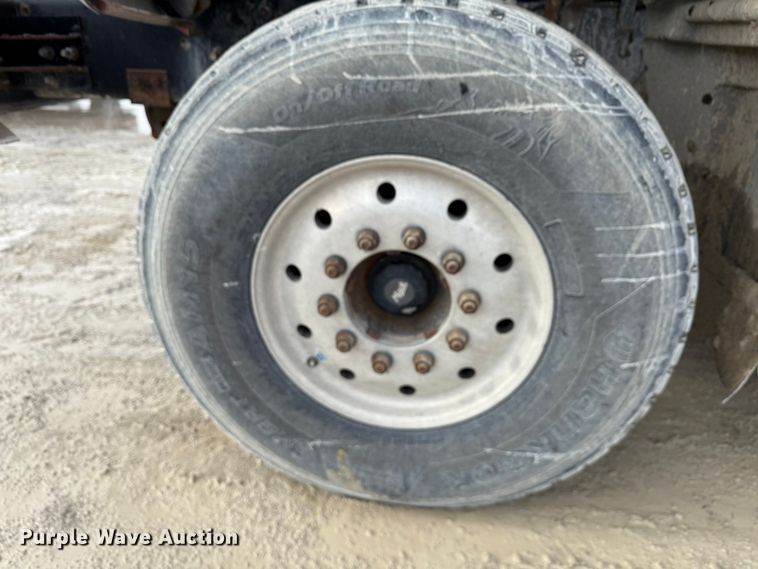 image for item ND9459 2015 Mack GU713 dump truck