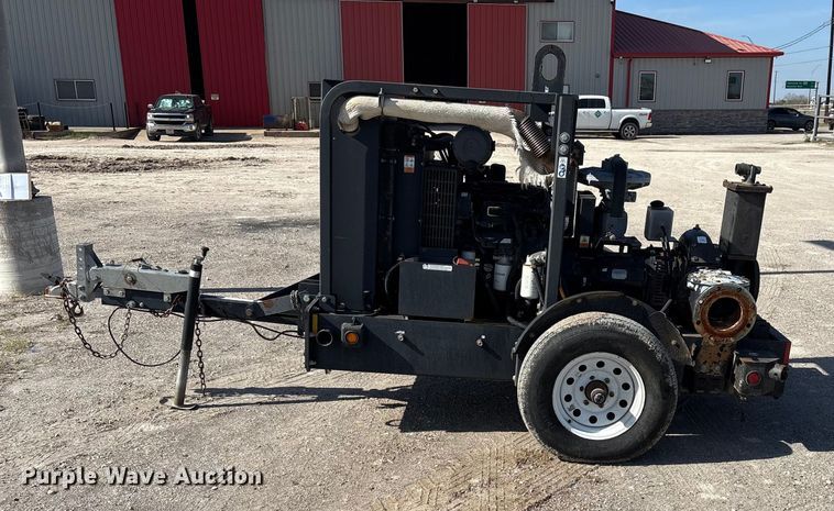 image for item NK9001 2018 MG31670B pump