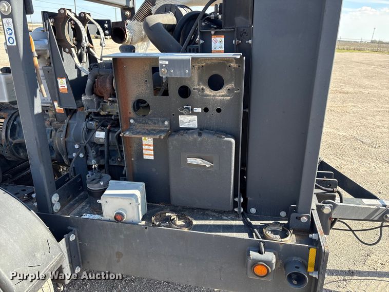 image for item NK9001 2018 MG31670B pump