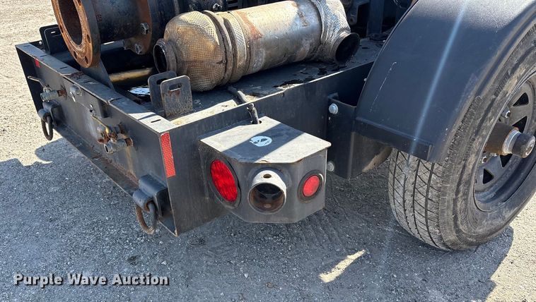 image for item NK9001 2018 MG31670B pump