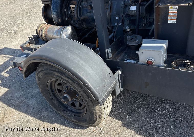 image for item NK9001 2018 MG31670B pump