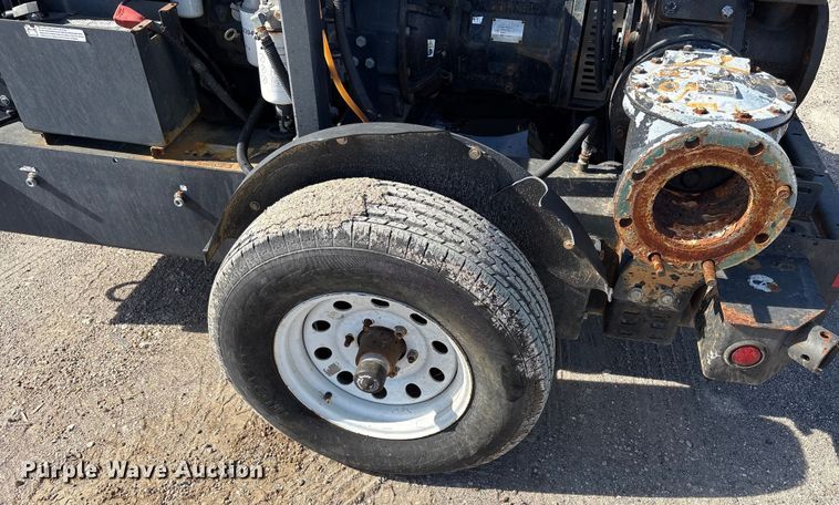 image for item NK9001 2018 MG31670B pump