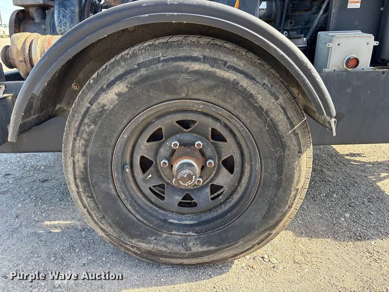 image for item NK9001 2018 MG31670B pump