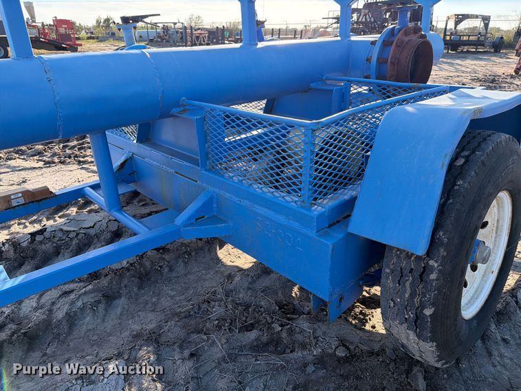 image for item NK9017 Frac manifold trailer