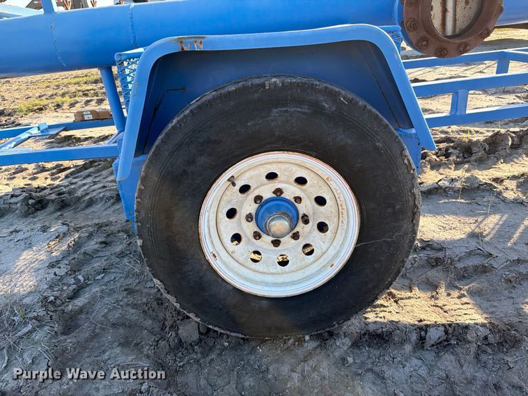 image for item NK9017 Frac manifold trailer