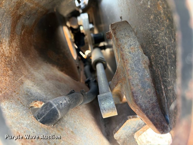 image for item NK9031 2017 JCB 3TS-8T tracked skid steer loader