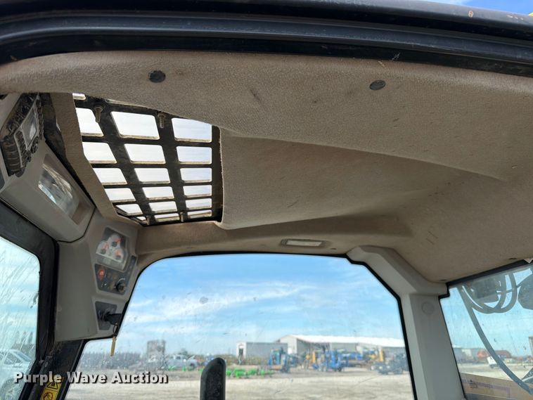 image for item NK9031 2017 JCB 3TS-8T tracked skid steer loader