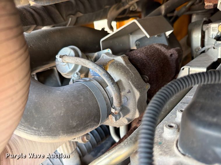 image for item NK9031 2017 JCB 3TS-8T tracked skid steer loader