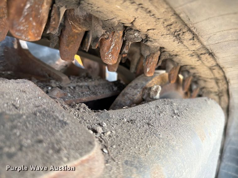 image for item NK9031 2017 JCB 3TS-8T tracked skid steer loader