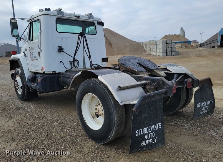 image for item NO9794 1988 International S1900 DTA semi truck