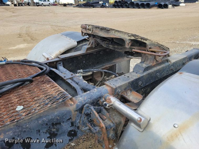 image for item NO9794 1988 International S1900 DTA semi truck