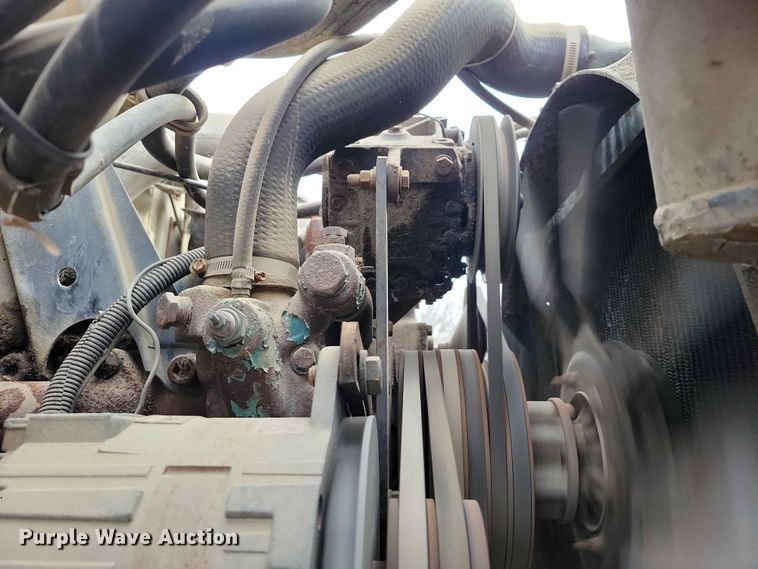 image for item NO9794 1988 International S1900 DTA semi truck