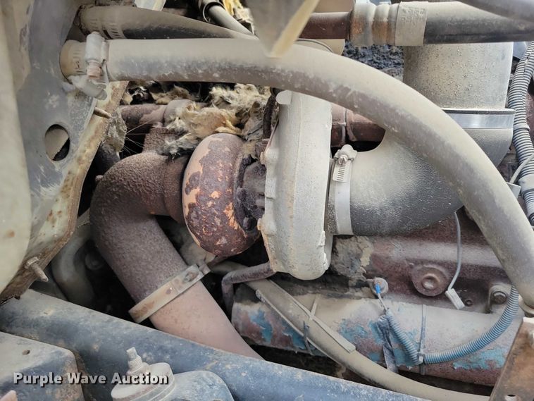 image for item NO9794 1988 International S1900 DTA semi truck