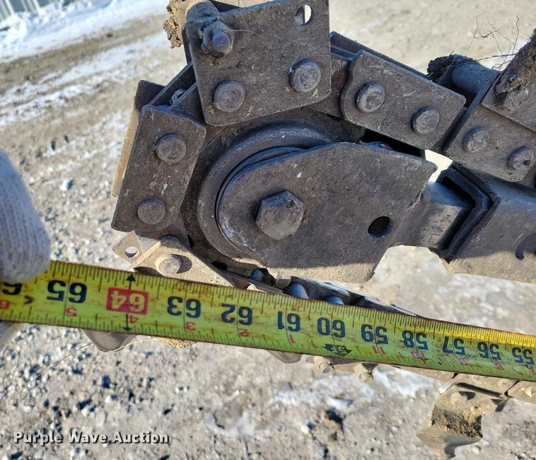 image for item NO9818 1983 Ditch Witch  1420 trencher