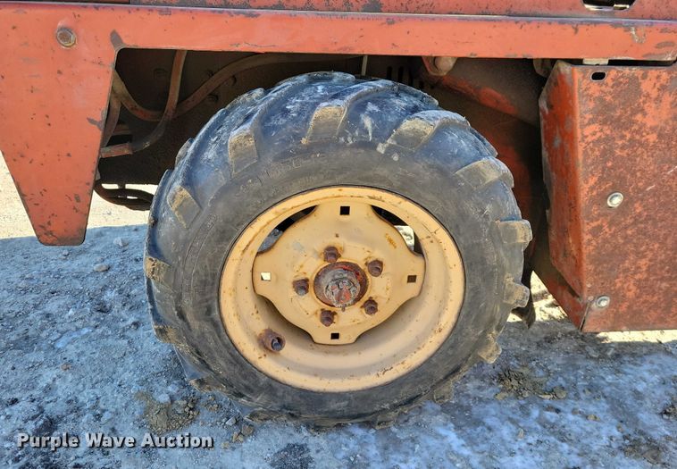 image for item NO9818 1983 Ditch Witch  1420 trencher