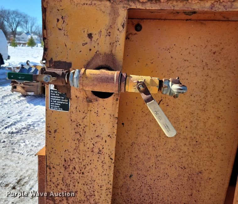 image for item NO9820 Sullair 160 GPQ air compressor