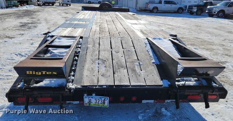 image for item NO9822 2016 Big Tex 20ED equipment trailer