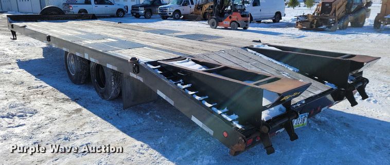 image for item NO9822 2016 Big Tex 20ED equipment trailer