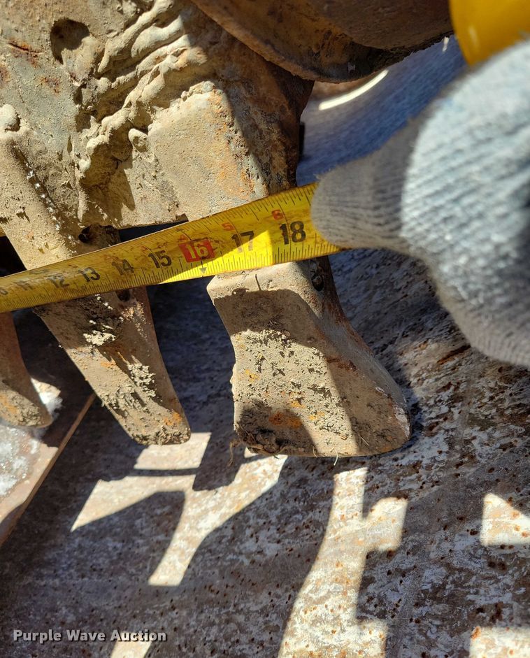 image for item NO9824 1994 Case 580 Super K backhoe