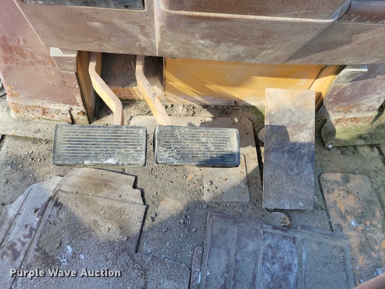 image for item NO9824 1994 Case 580 Super K backhoe