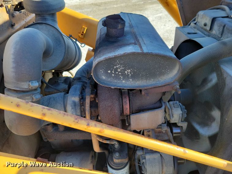 image for item NO9824 1994 Case 580 Super K backhoe