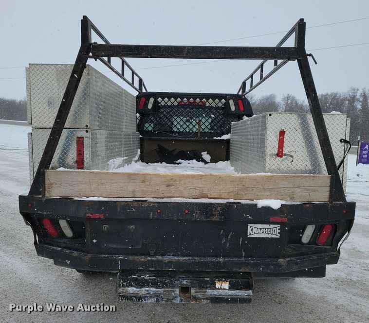 image for item NO9826 2016 Chevrolet Silverado 3500HD Crew Cab utility bed pickup truck